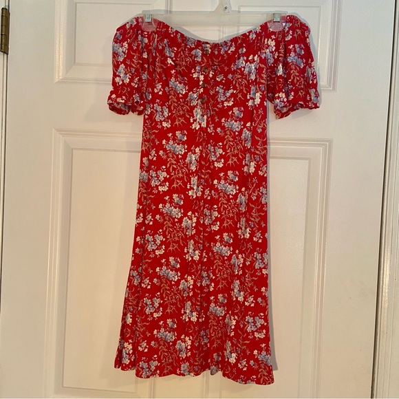 Magenta Off-The-Shoulder Floral Sundress - Picture 1 of 5